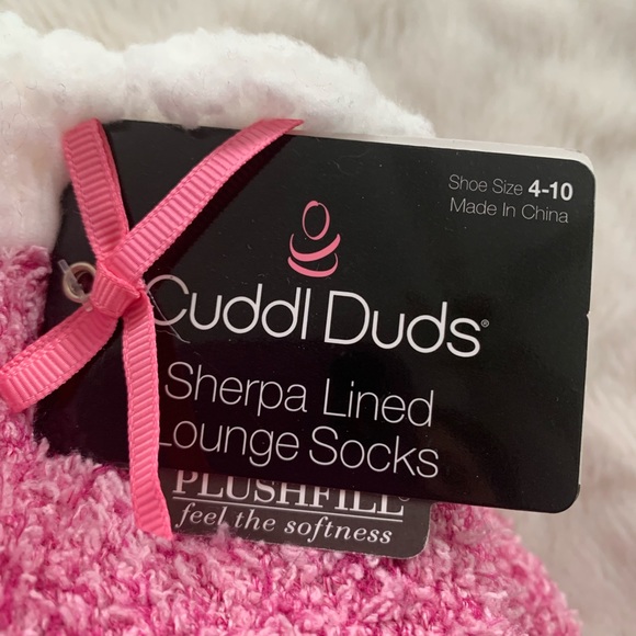 Cuddl Duds Accessories - CUDDLE DUDS pink lounging socks /NWT/ warm and cozy / keeps feet warm/ size 4-10